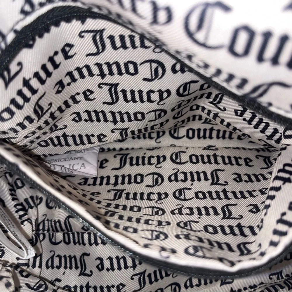 Juicy Couture Black Bag with White Trim - Picture 4 of 5